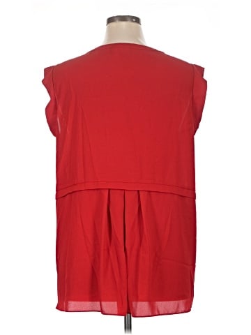 Everleigh Sleeveless Blouse (view 2)