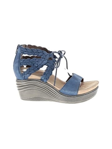 Unbranded Wedges (view 1)