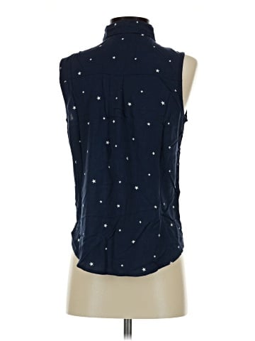 Kohl's Sleeveless Button-Down Shirt (view 2)