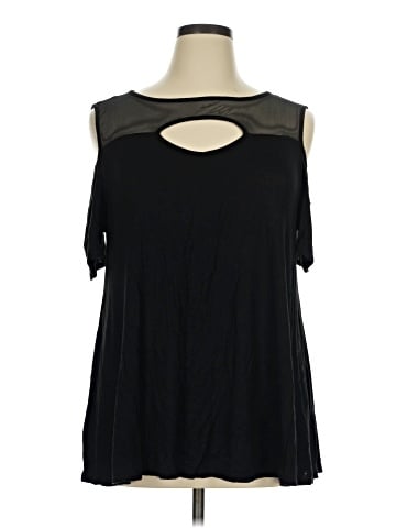 Cha Cha Vente Sleeveless T-Shirt (view 1)