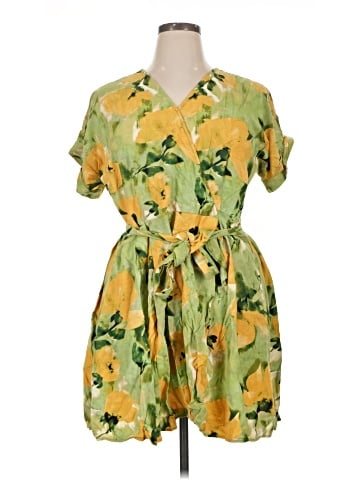 Simply Vera Vera Wang Casual Dress (view 1)