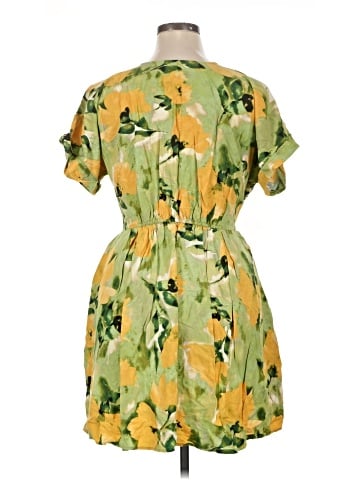 Simply Vera Vera Wang Casual Dress (view 2)