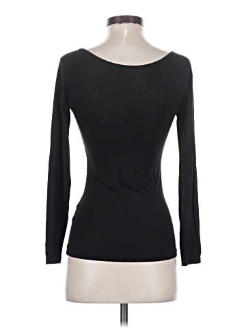 HEATTECH Long Sleeve T-Shirt (view 2)