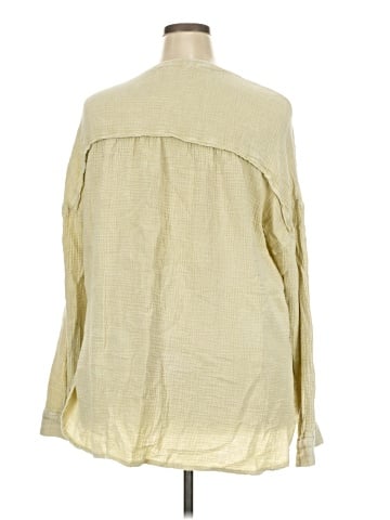Dokotoo Long Sleeve Button-Down Shirt (view 2)