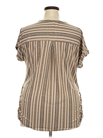 Sweet Wanderer Short Sleeve Blouse (view 2)