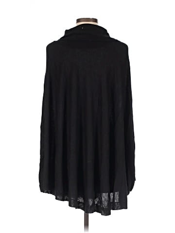 Hinge Poncho (view 2)
