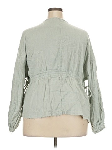 True Craft 3/4 Sleeve Blouse (view 2)