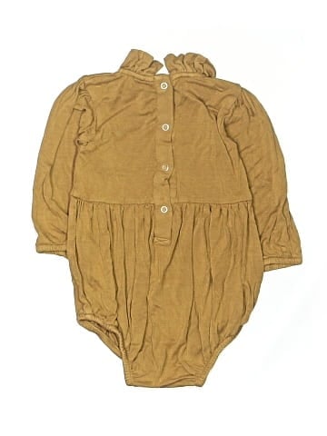 Kate Quinn Organics Long Sleeve Onesie (view 2)