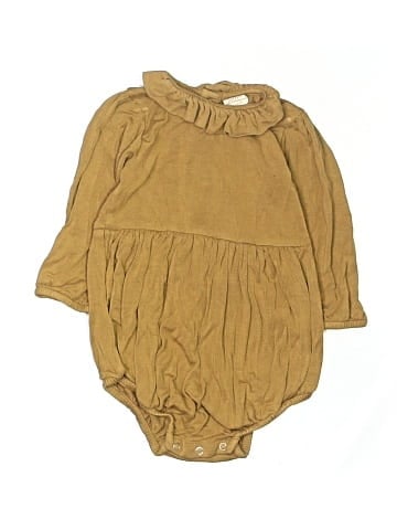Kate Quinn Organics Long Sleeve Onesie (view 1)