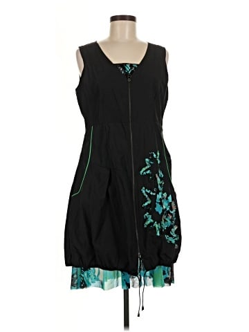 Alison Sheri Vest (view 1)