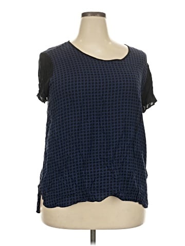 Old Navy Short Sleeve T-Shirt (view 1)