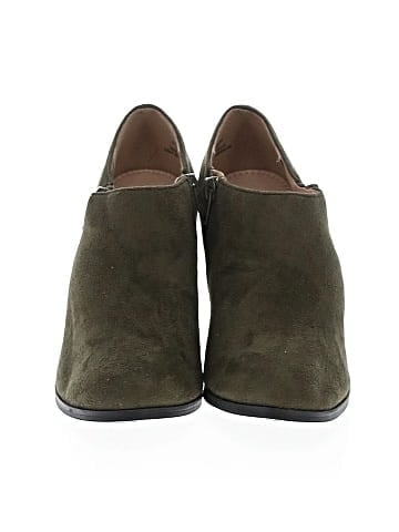 Journee Collection Ankle Boots (view 2)