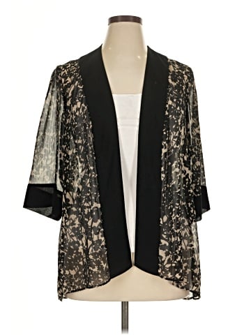 Studio 1 Kimono (view 1)