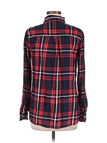Old Navy Long Sleeve Button-Down Shirt (view 2)