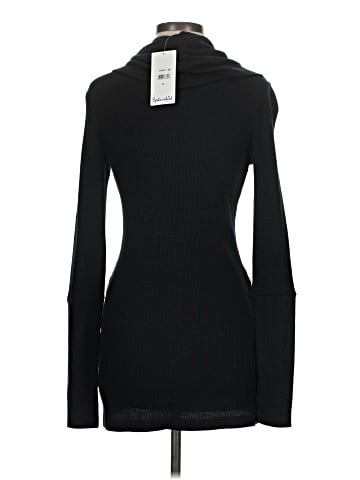 Splendid Long Sleeve Top (view 2)