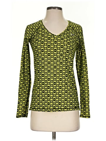 Under Armour Long Sleeve T-Shirt (view 1)