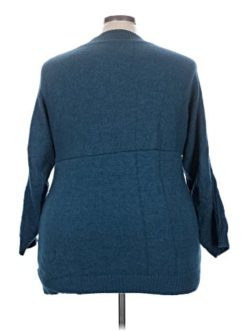 BLOOMCHIC Pullover Sweater (view 2)