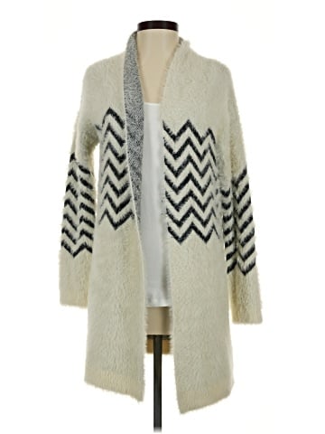 Sioni Cardigan (view 1)