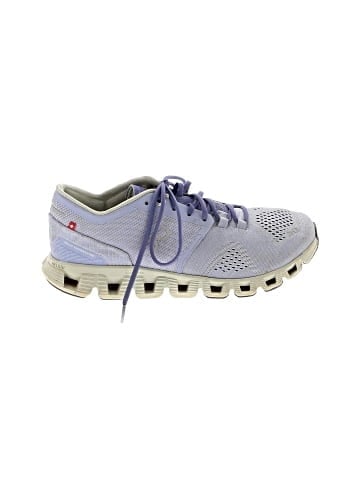 On Cloud Sneakers (view 1)