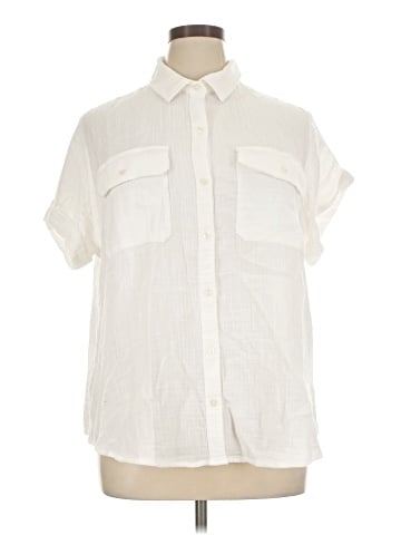 a.n.a. A New Approach Short Sleeve Blouse (view 1)