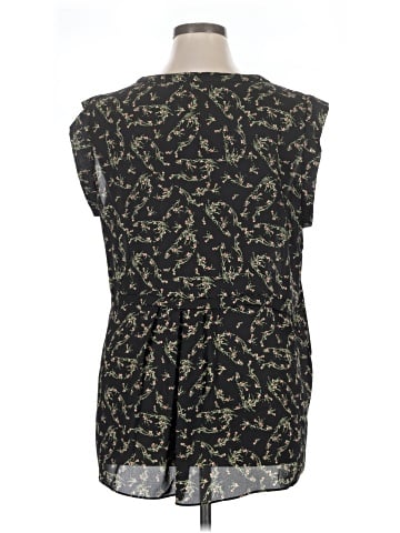 Everleigh Sleeveless Blouse (view 2)