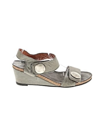 Taos Wedges (view 1)