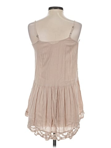 Sun & Shadow Sleeveless Blouse (view 2)
