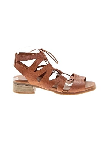 Eric Michael Sandals (view 1)