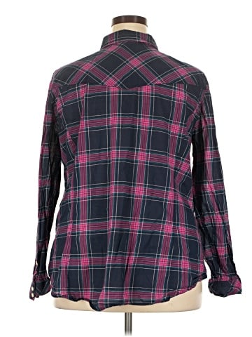 Torrid Long Sleeve Button-Down Shirt (view 2)