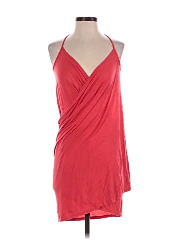 LA Class Sleeveless Top (view 1)