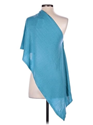 Noelle Poncho (view 2)
