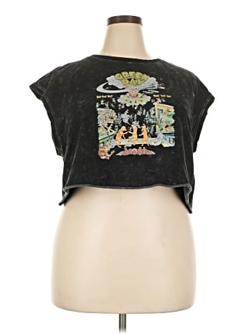 Assorted Brands Sleeveless T-Shirt (view 1)