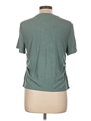 Lululemon Athletica Short Sleeve T-Shirt (view 2)