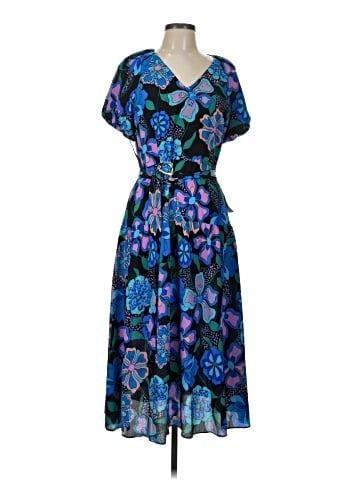Donna Morgan Casual Dress (view 1)