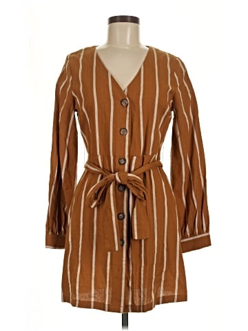 Le Lis Casual Dress (view 1)
