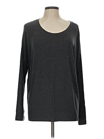 Victoria's Secret Long Sleeve T-Shirt (view 1)