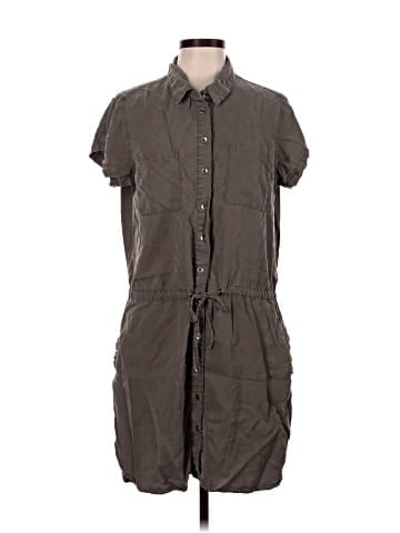 Velvet Heart Short Sleeve Button-Down Shirt (view 1)