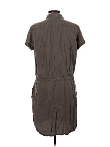 Velvet Heart Short Sleeve Button-Down Shirt (view 2)