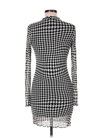 Belle Du Jour Casual Dress (view 2)