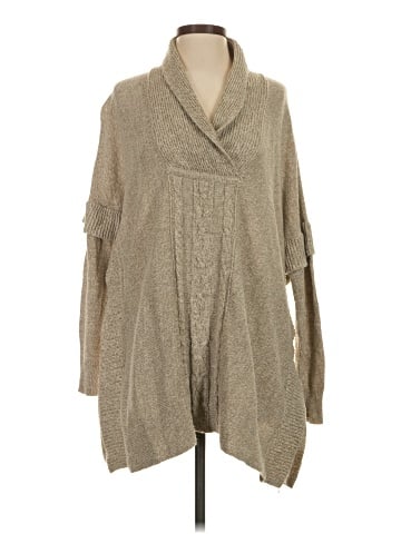 Alya Poncho (view 1)