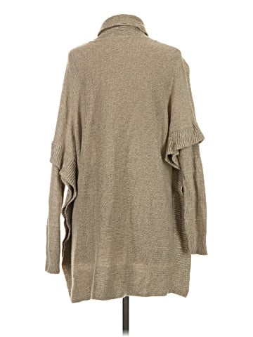 Alya Poncho (view 2)