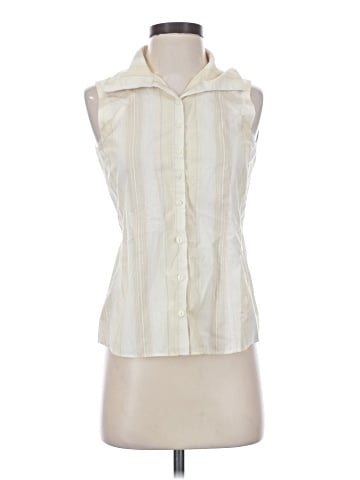 Mountain Hardwear Sleeveless Button-Down Shirt (view 1)