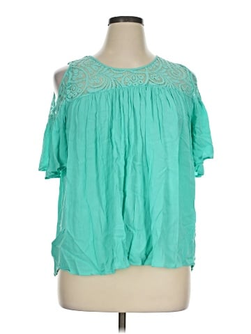 a.n.a. A New Approach Short Sleeve Blouse (view 1)