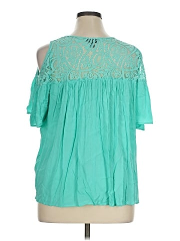 a.n.a. A New Approach Short Sleeve Blouse (view 2)