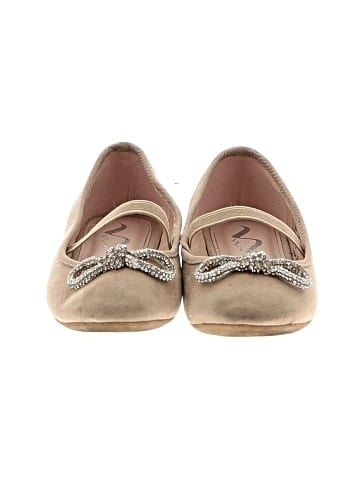 Nina Flats (view 2)