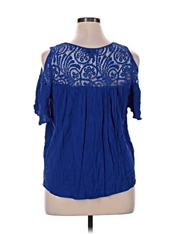 a.n.a. A New Approach Short Sleeve Blouse (view 2)
