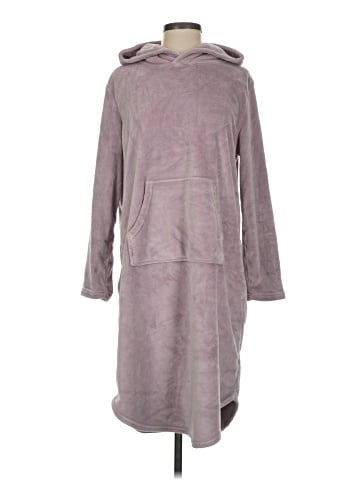 32 Degrees Poncho (view 1)