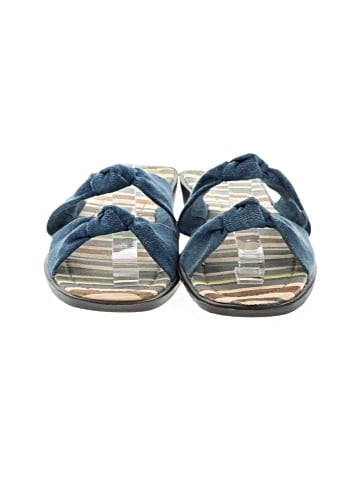 Unbranded Wedges (view 2)
