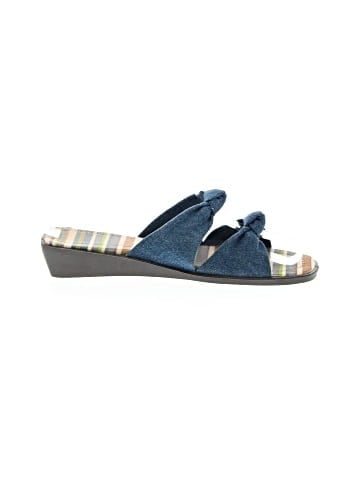 Unbranded Wedges (view 1)