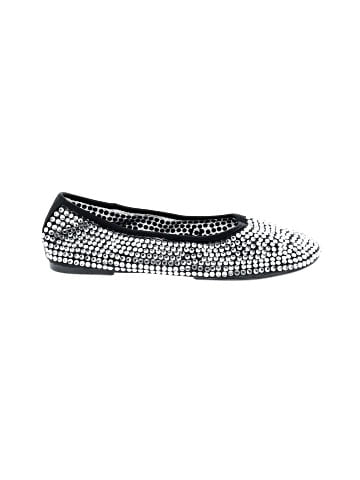 Zara Flats (view 1)